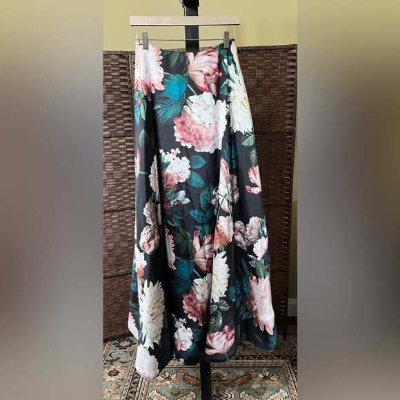 NEW Sachin & Babi Satara Floral Skirt – Size 2 - Picture 2 of 4